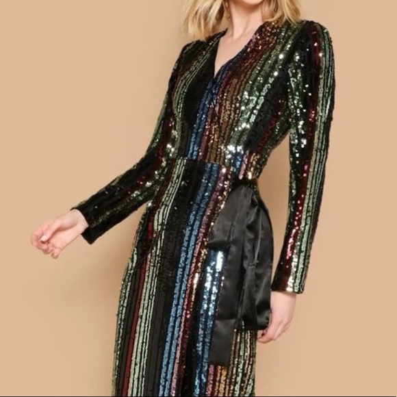 🆕Striped sequin patch bow front waist maxi dress - Picture 3 of 8